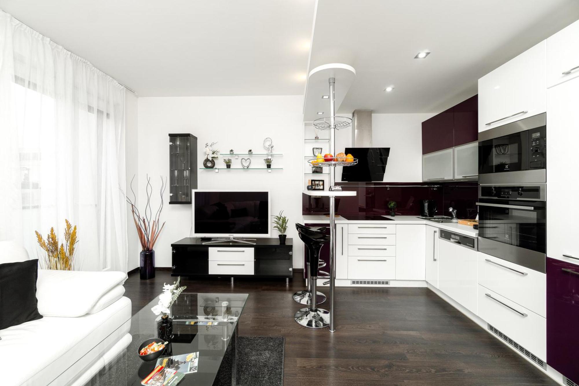 Bnb New Beautiful Apartment In The Center Of Ostrava With Option Garage Parking Exterior foto