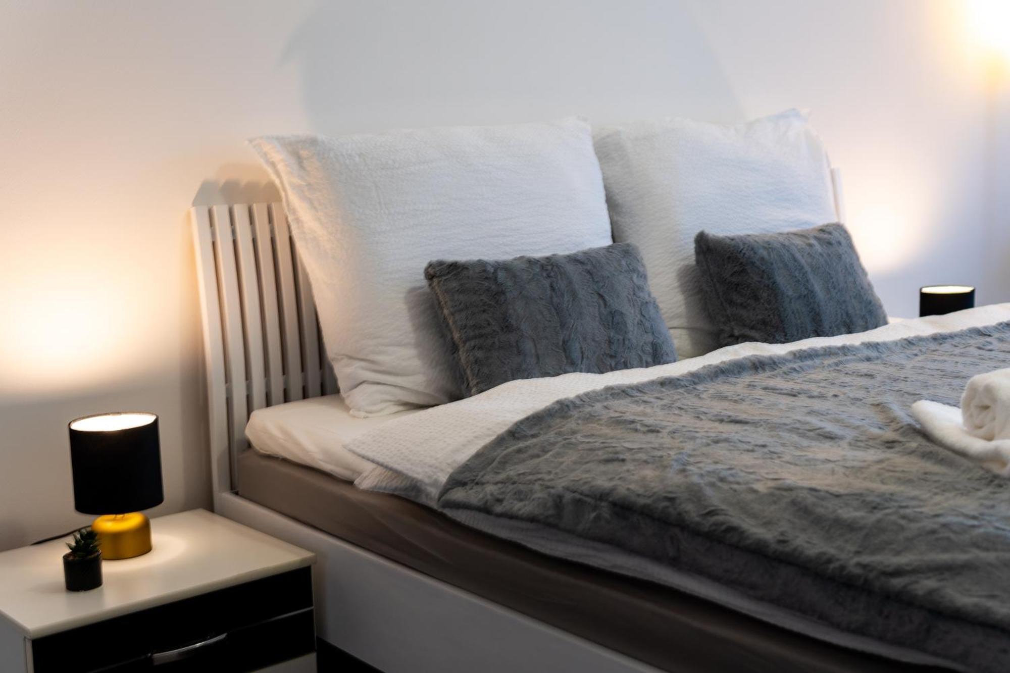 Bnb New Beautiful Apartment In The Center Of Ostrava With Option Garage Parking Exterior foto