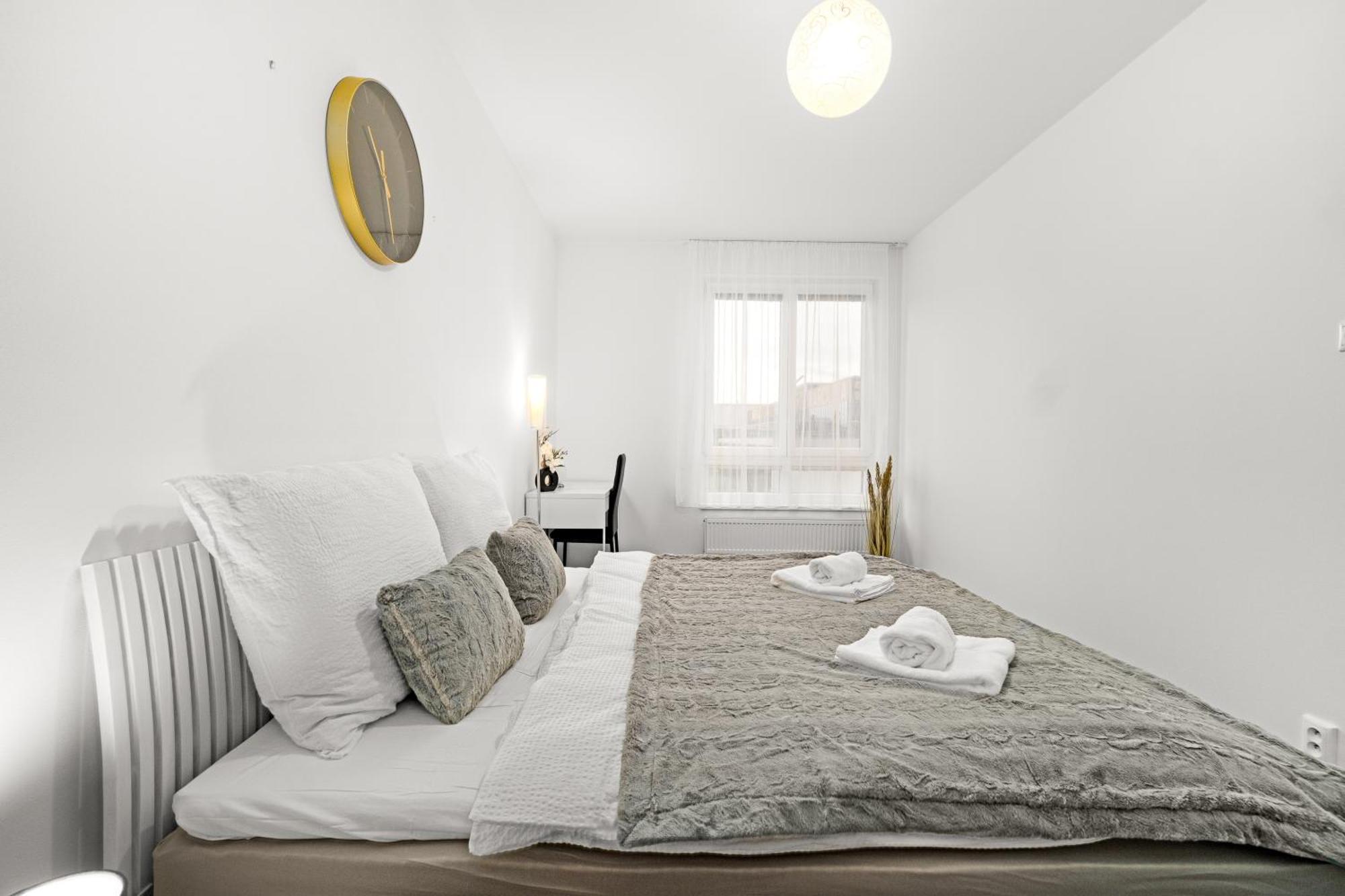 Bnb New Beautiful Apartment In The Center Of Ostrava With Option Garage Parking Exterior foto