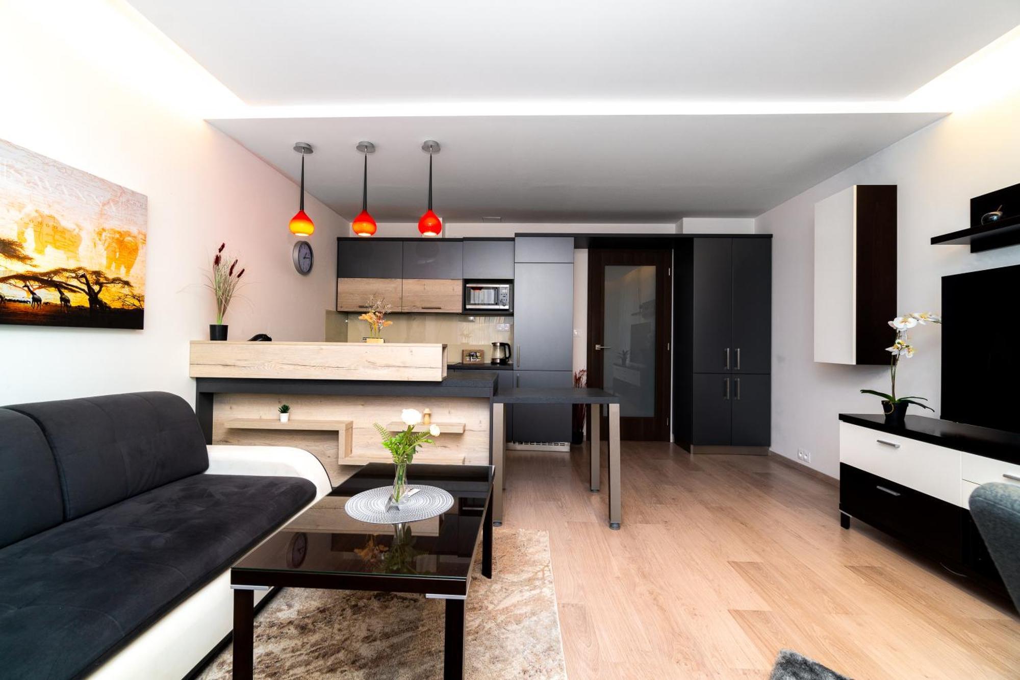 Bnb New Beautiful Apartment In The Center Of Ostrava With Option Garage Parking Exterior foto
