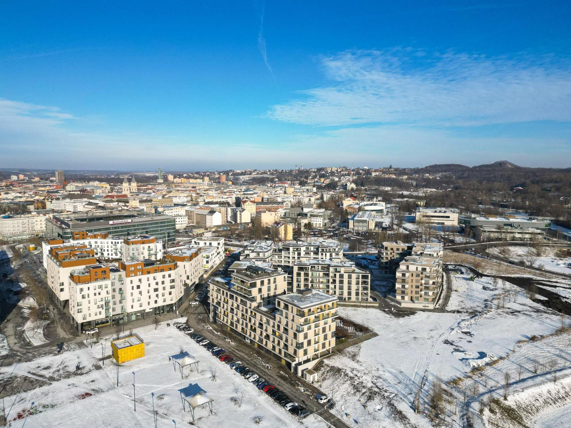 Bnb New Beautiful Apartment In The Center Of Ostrava With Option Garage Parking Exterior foto